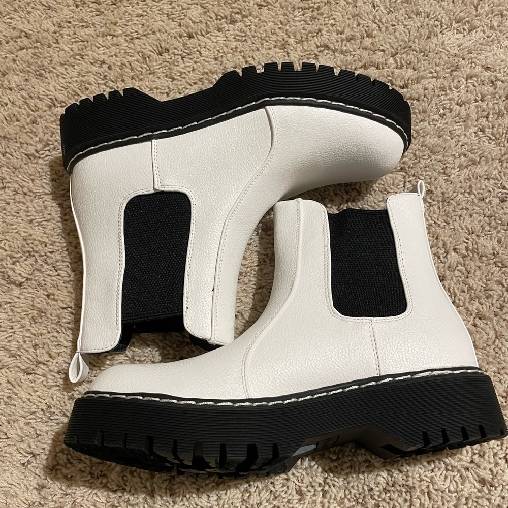Brand new white boots:)
